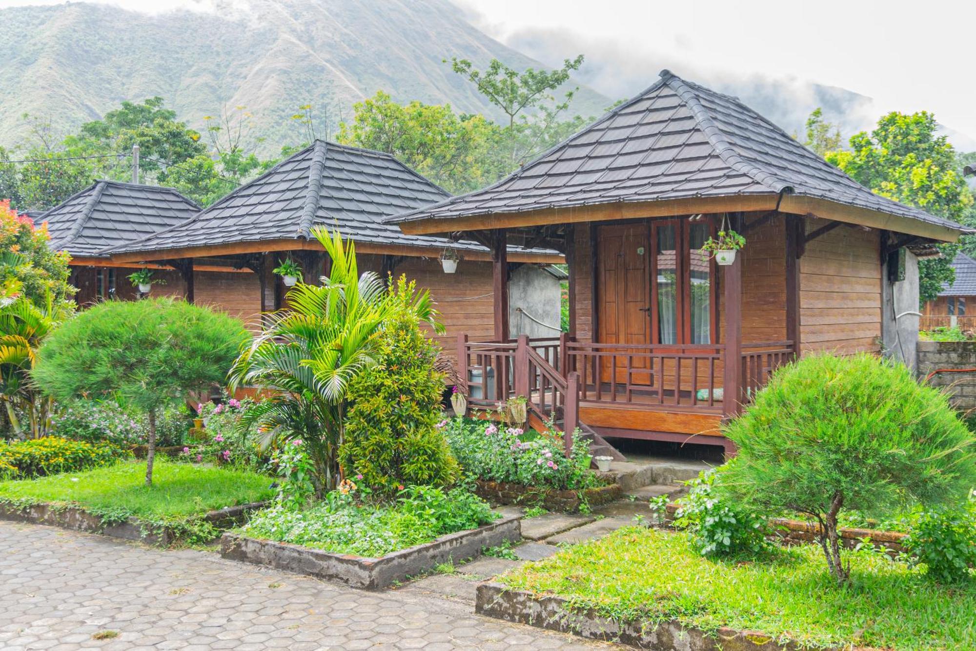Puncak Rinjani Lodge Sembalunlawang Esterno foto